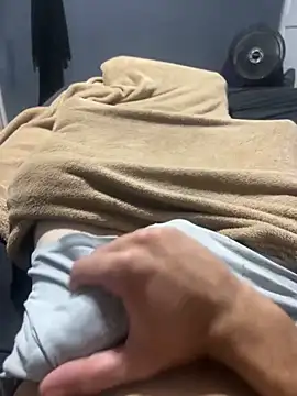 SnowyChimney48 online show from April 18, 9:04 pm