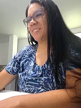 Snapshot of Aila_Phone chatting on May 31, 7:25 pm Aila Phone online show from May 31, 7:25 pm