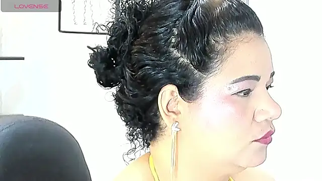 MAYTE1096 online show from July 7, 7:28 pm
