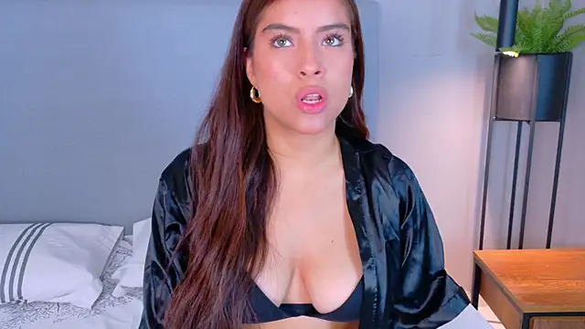 HelenaFoumier online show from May 28, 10:48 pm