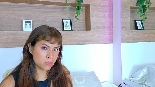 HelenaFoumier online show from March 29, 3:57 pm