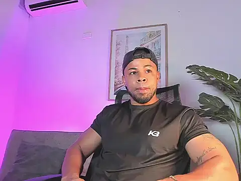 Rocco Corvus online show from March 25, 4:01 am