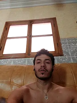 Thewildaliii0 online show from April 1, 4:26 pm