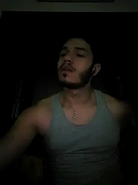 Snapshot of Thewildaliii0 chatting on May 29, 4:40 am Thewildaliii0 online show from May 29, 4:40 am