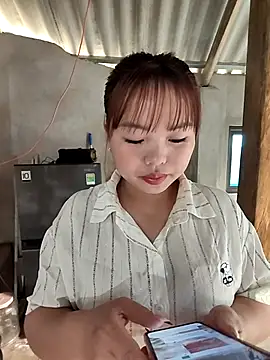 Mina xYx online show from April 6, 11:50 pm