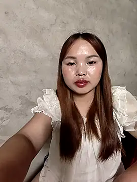 Mina xYx online show from April 12, 12:30 pm