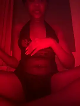 Annie011 online show from March 19, 5:51 am