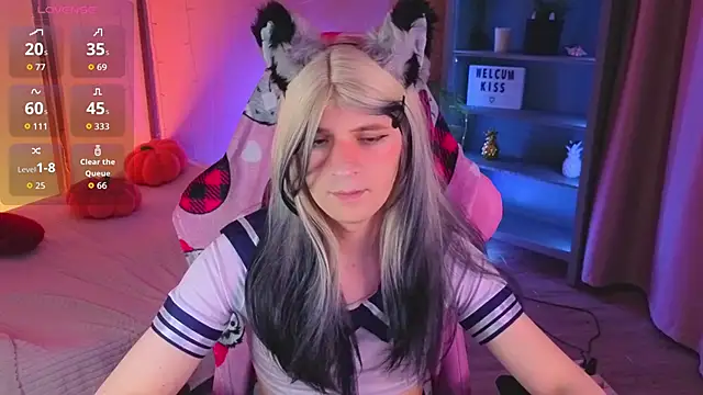 FoxIsPuff online show from April 30, 8:27 pm