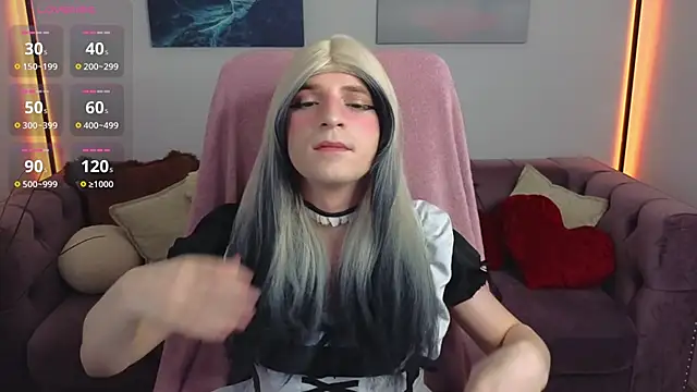 FoxIsPuff online show from June 18, 5:39 am