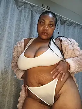 BeverlyQueen15 online show from July 25, 6:58 pm