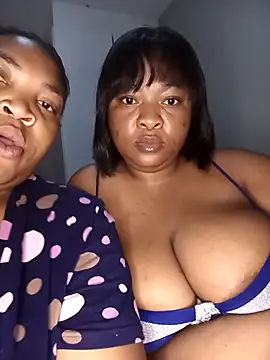 BeverlyQueen15 online show from March 25, 2:55 am