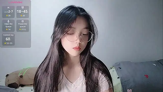 oblakitty  online show from March 23, 1:28 am