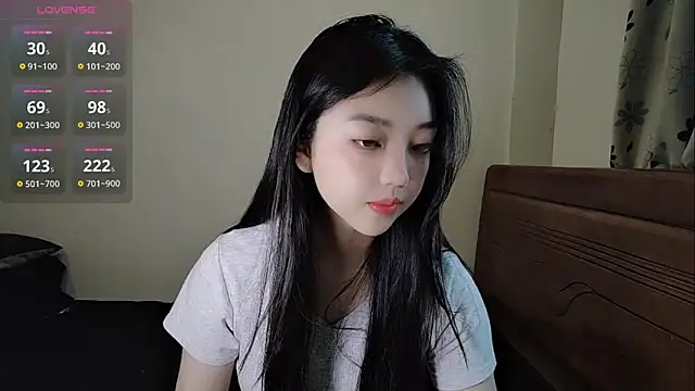 oblakitty  online show from April 7, 12:56 am