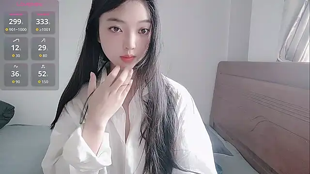Snapshot of oblakitty_ chatting on June 8, 12:49 am oblakitty online show from June 8, 12:49 am