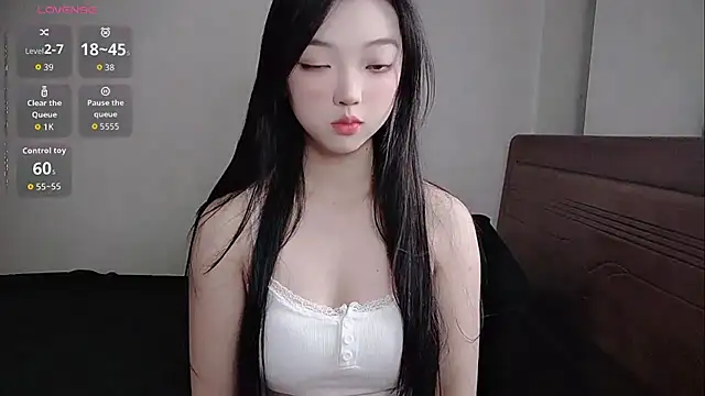 Snapshot of oblakitty_ chatting on May 12, 11:55 pm oblakitty online show from May 12, 11:55 pm