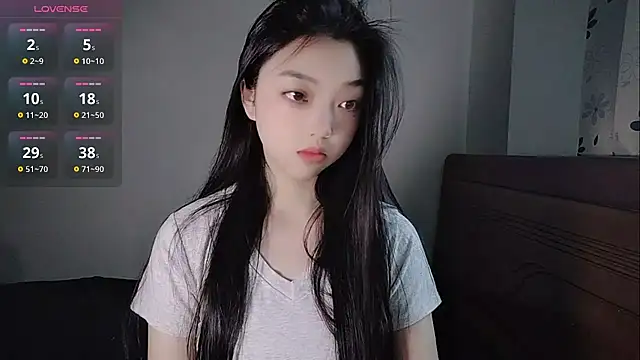 oblakitty  online show from April 28, 12:42 am