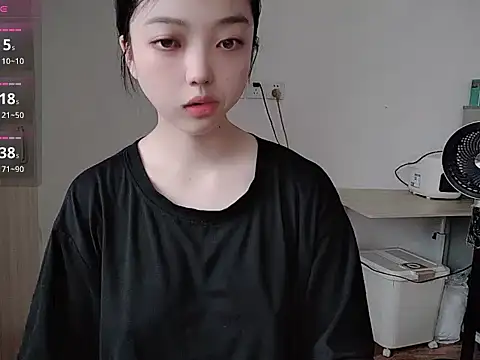 oblakitty  online show from July 11, 1:28 am