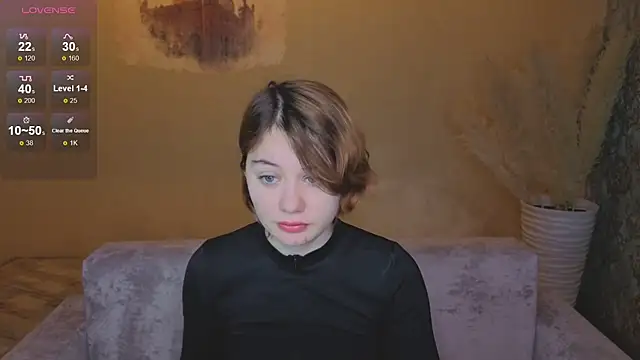ElizabethRedWings online show from May 21, 1:25 am