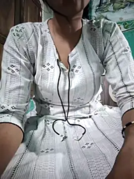 model seela online show from March 15, 10:44 am