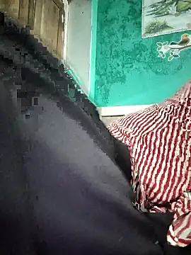 model seela online show from April 7, 4:42 pm