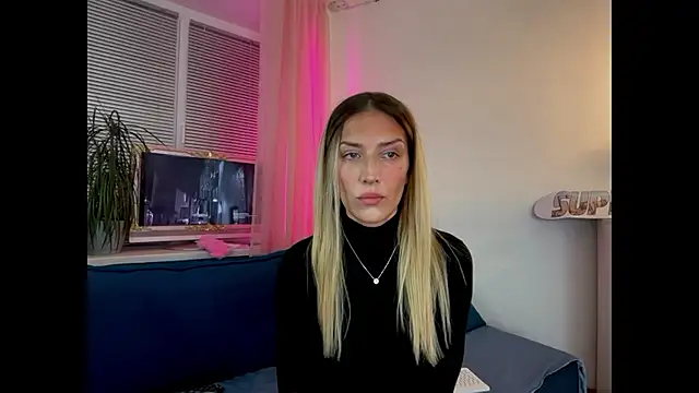 Snapshot of come_here_baby chatting on March 21, 5:06 pm come here baby online show from March 21, 5:06 pm