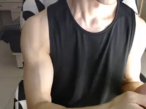 Kent6828 online show from May 1, 3:17 pm