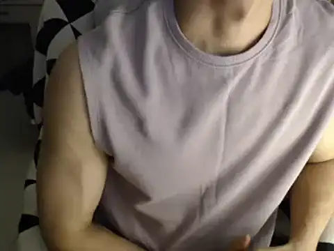 Kent6828 online show from May 3, 1:04 pm