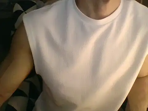 Snapshot of Kent6828 chatting on March 23, 11:43 am Kent6828 online show from March 23, 11:43 am