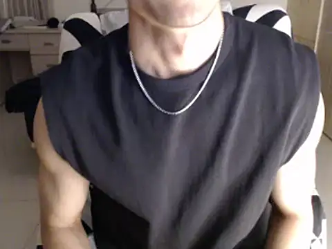 Kent6828 online show from May 14, 1:52 pm