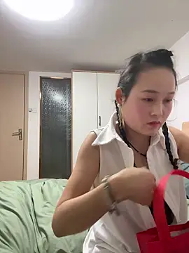 fangfang2026 online show from March 18, 12:08 pm