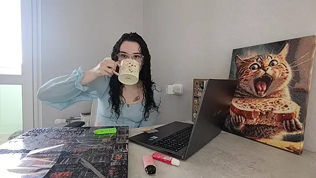 LaritaTocchio online show from March 23, 7:08 am