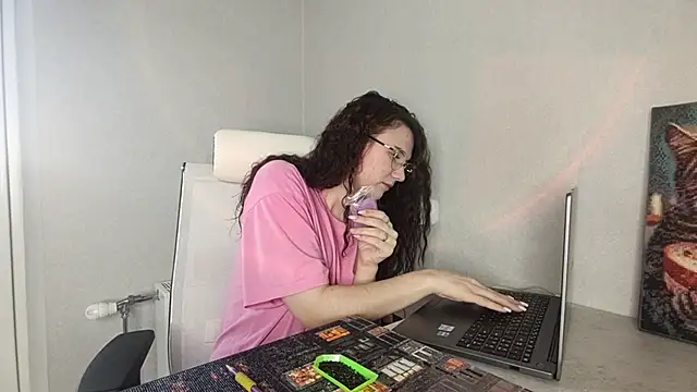 LaritaTocchio online show from March 16, 8:18 am