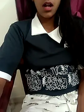 aushi rajput online show from April 20, 3:02 pm