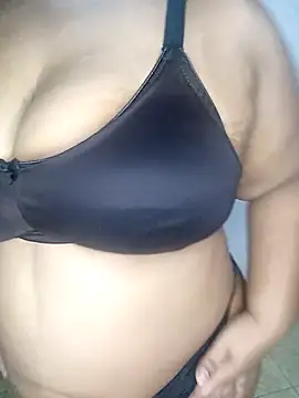whitechubby07 online show from March 22, 10:28 am