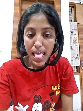 Pari lovers online show from April 9, 10:05 pm