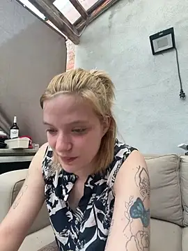 Snapshot of jessebell2003 chatting on May 27, 5:42 pm jessebell2003 online show from May 27, 5:42 pm
