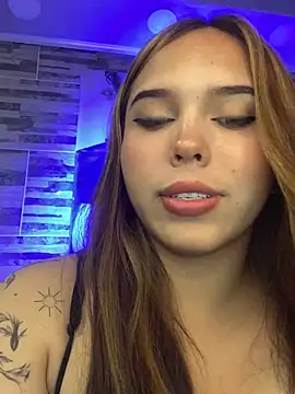 lunacandy 0 online show from June 10, 12:01 am