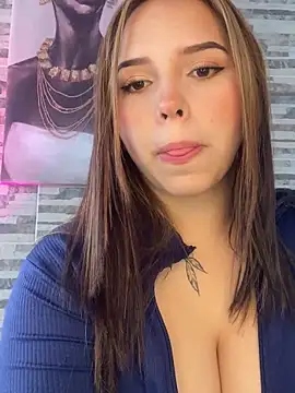 lunacandy 0 online show from April 14, 4:23 pm