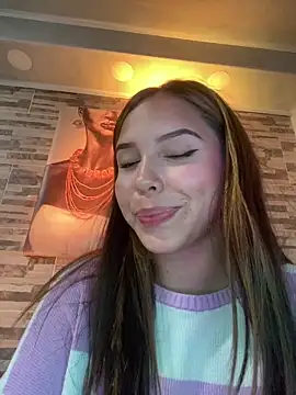 lunacandy 0 online show from June 20, 3:11 am