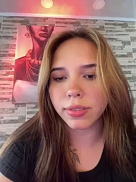 lunacandy 0 online show from May 20, 7:22 pm