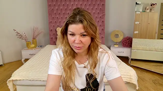 Eloises online show from May 23, 7:18 am