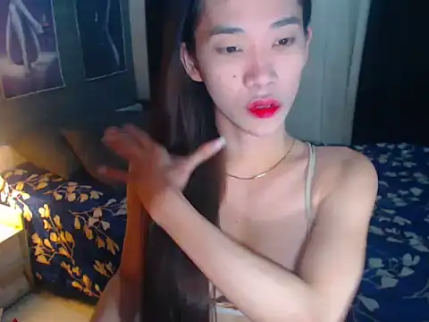 LadyLunacy online show from June 19, 8:42 am