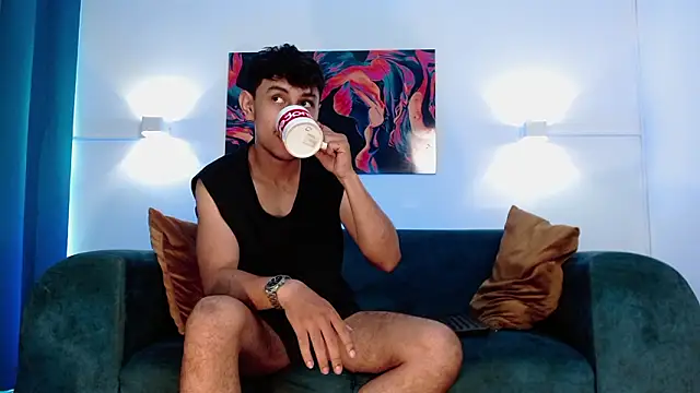 Vezzx online show from March 17, 7:39 pm