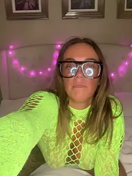 Spicy-Mama69 online show from April 2, 6:47 pm