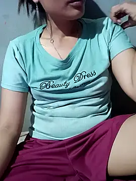 Snapshot of Leiley_98 chatting on June 20, 1:49 pm Leiley 98 online show from June 20, 1:49 pm