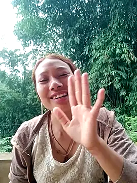 Leiley 98 online show from May 19, 1:56 am