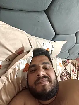 shubham19988 online show from May 14, 9:17 am
