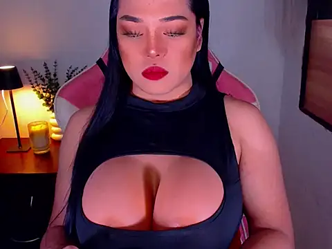 Zandralopez online show from March 24, 10:54 pm