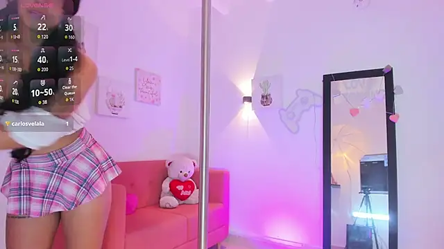 Emma Cooper Girl online show from March 19, 5:35 pm