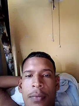 Snapshot of Ron_0101 chatting on March 15, 7:32 pm Ron 0101 online show from March 15, 7:32 pm